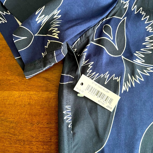 Goodthreads Hawaiian Shirt - Picture 3 of 4